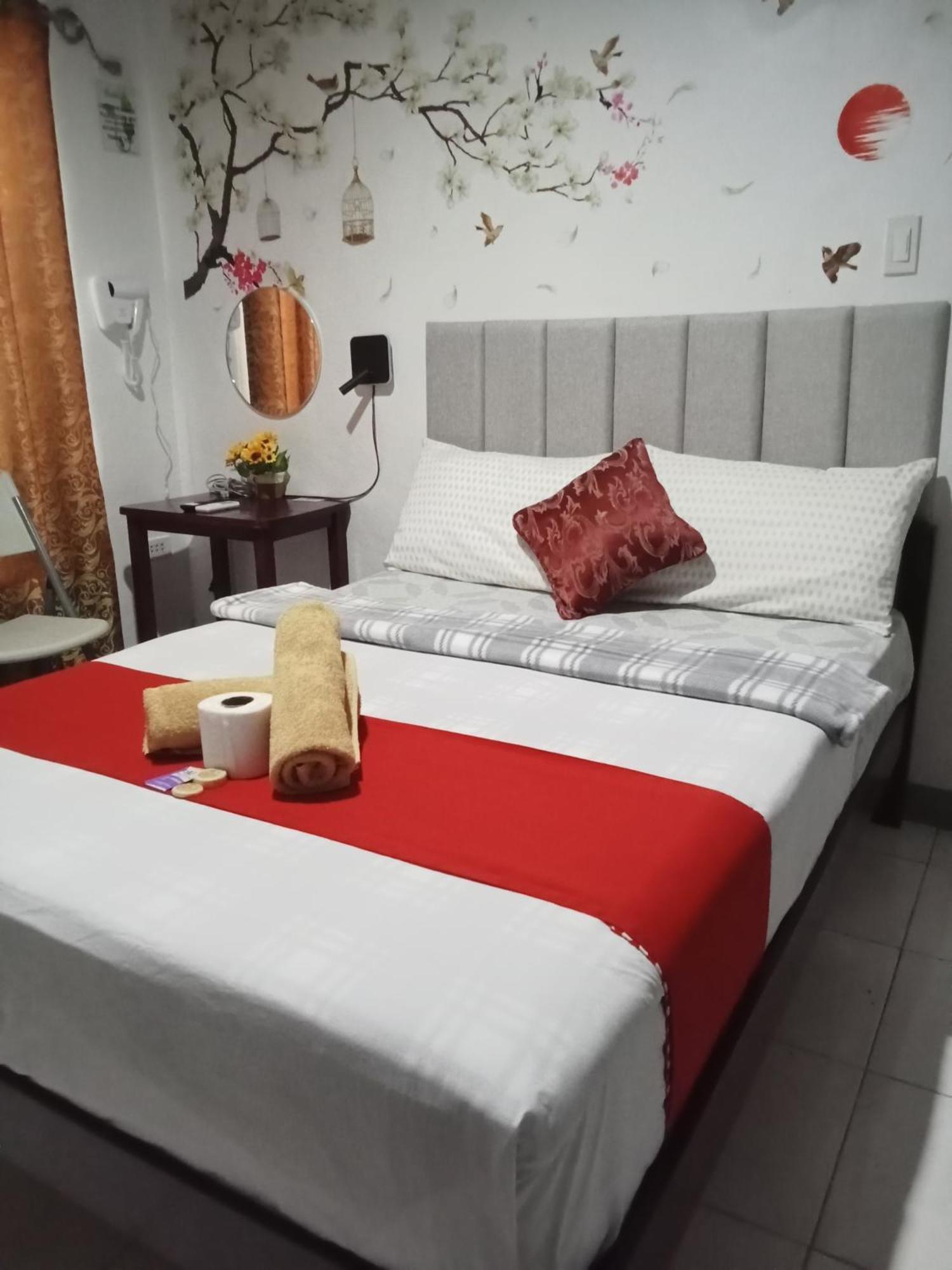 Yoo Darius' Residences Moalboal Bagian luar foto