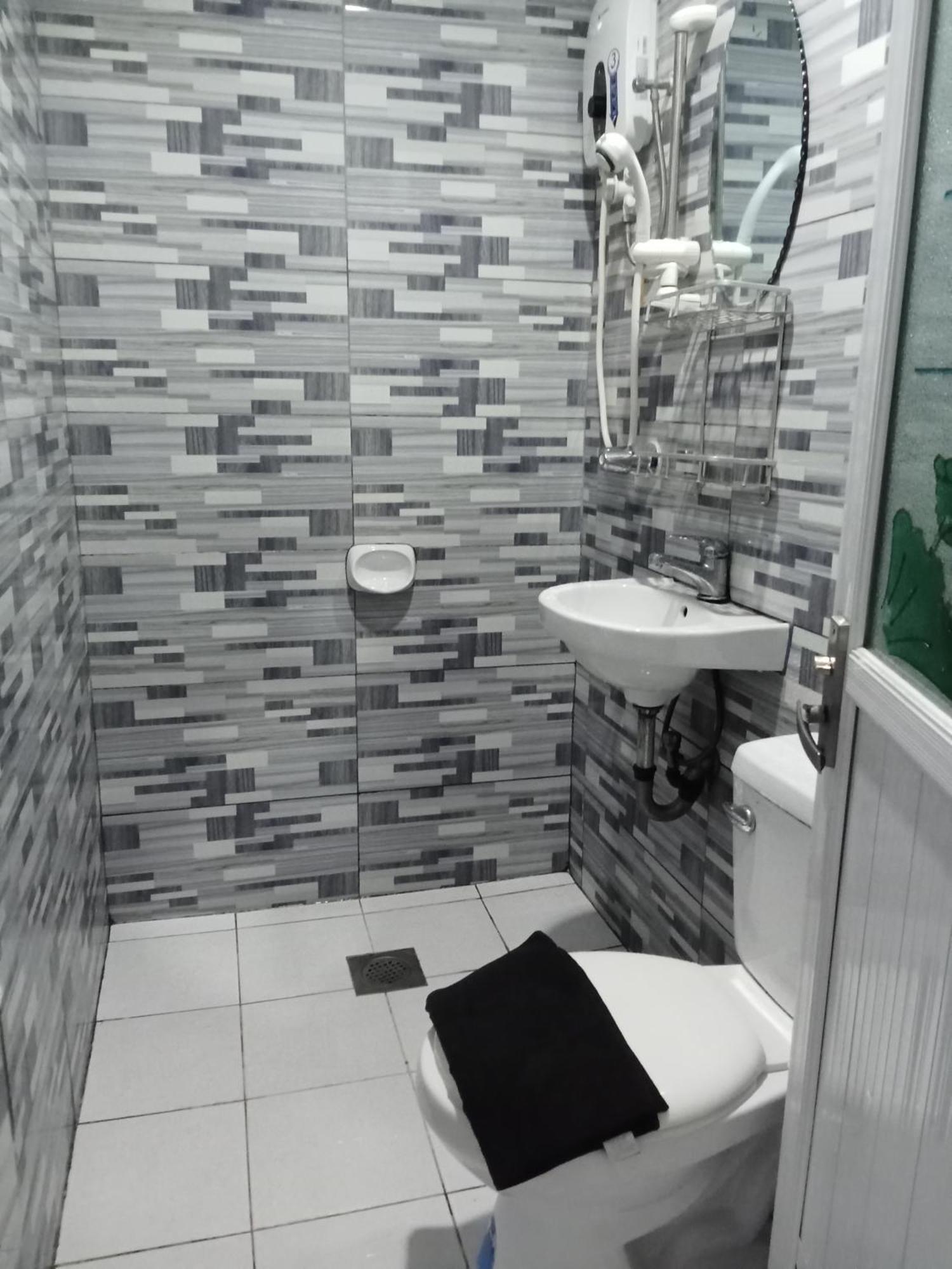Yoo Darius' Residences Moalboal Bagian luar foto