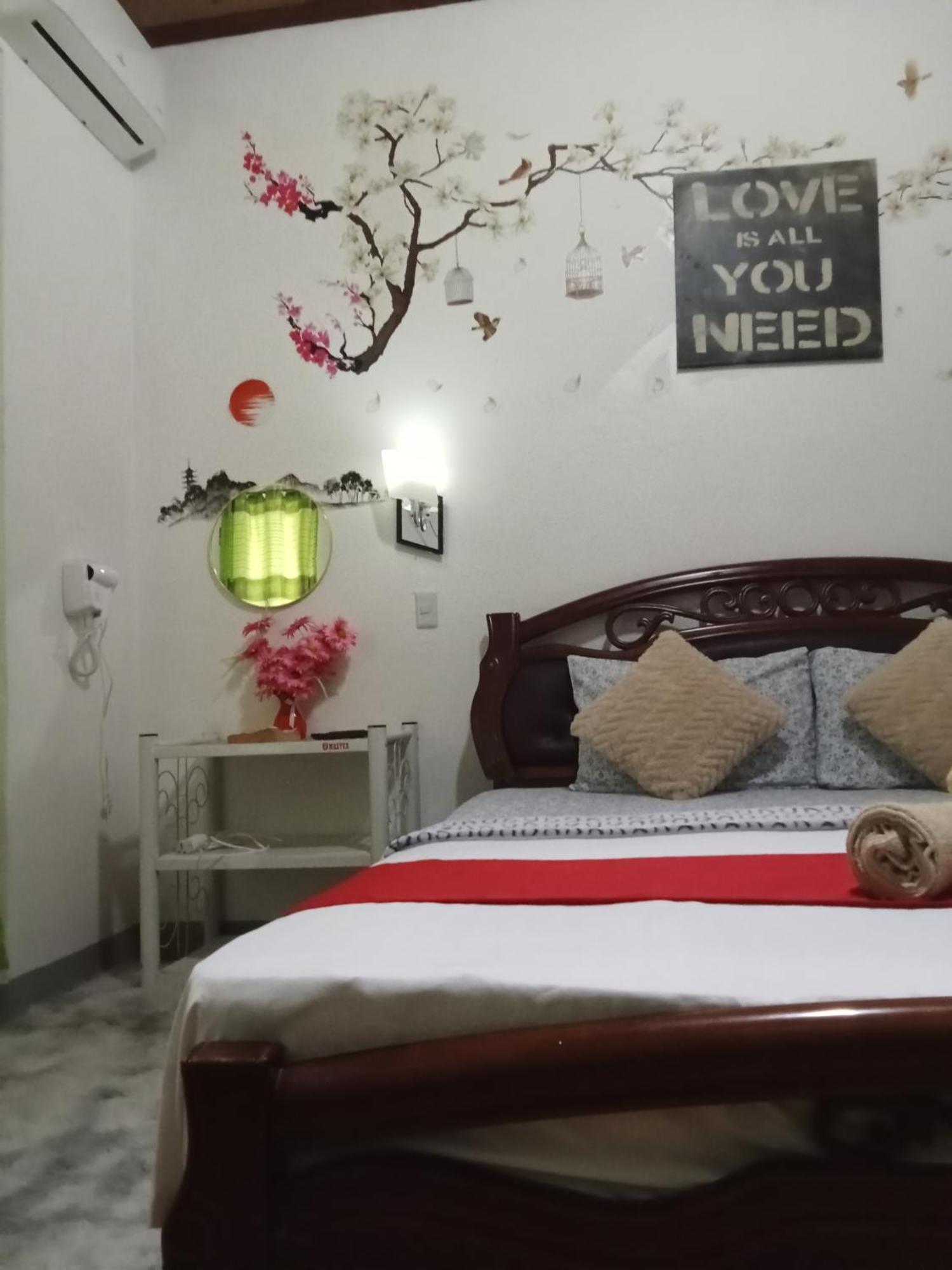 Yoo Darius' Residences Moalboal Bagian luar foto